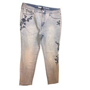 Mossimo Women’s High Rise Floral Embroidery  Cropped Jeggings Girlfriend Jeans S